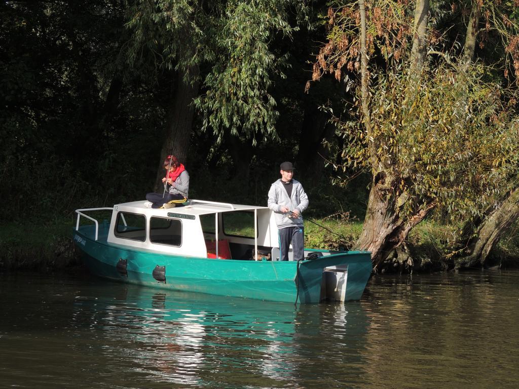 De Brabantse Biesbosch Hotell Werkendam Eksteriør bilde
